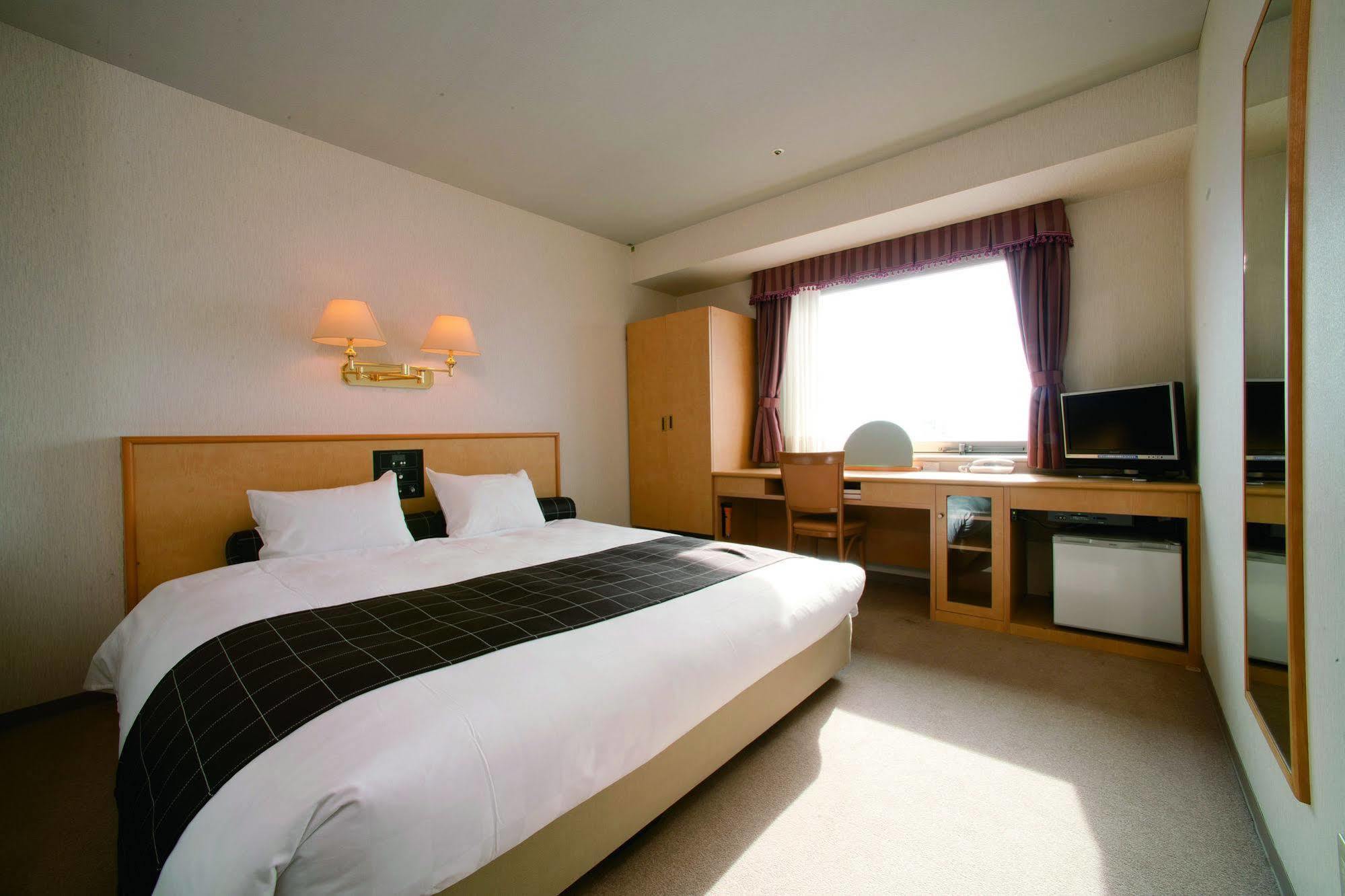 Yamagata Kokusai Hotel Exterior foto
