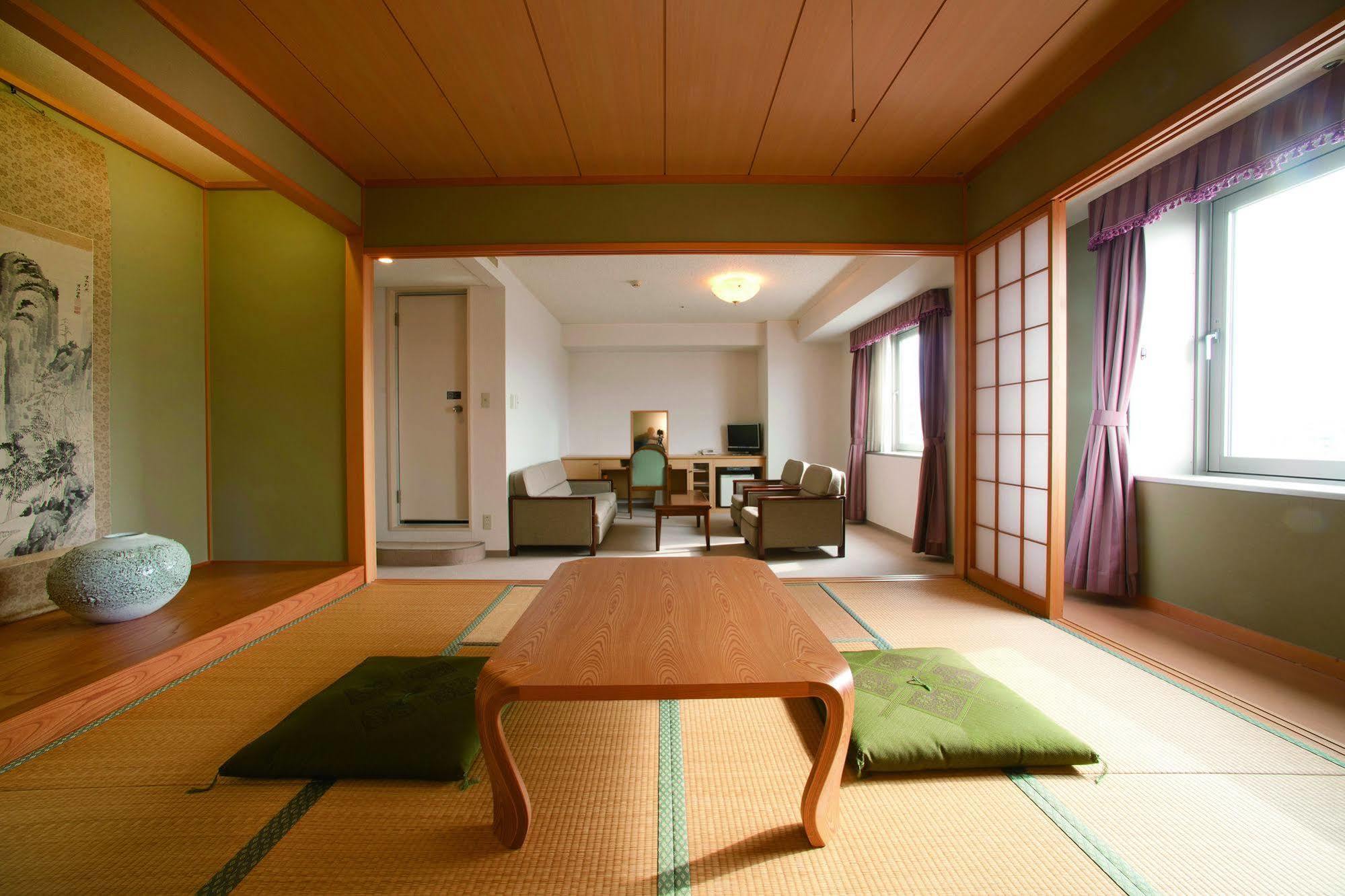 Yamagata Kokusai Hotel Exterior foto